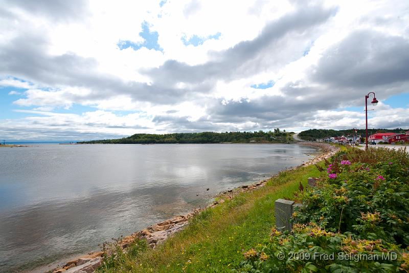 20090831_173745 D3.jpg - North shore of Quebec at Les Escoumins